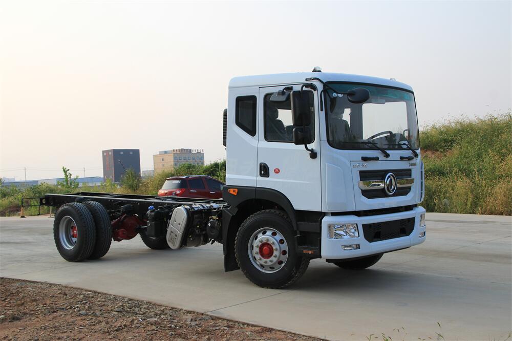 東風D9（4500，康機210）國六 內飾照片圖